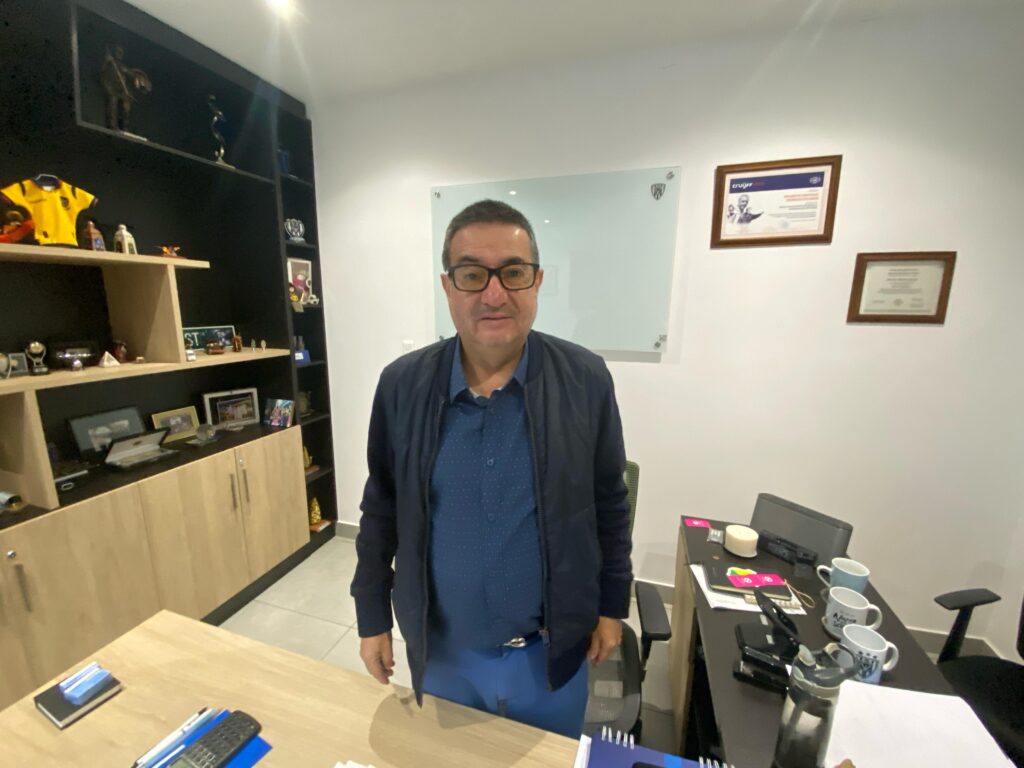 Santiago Morales: “Estamos cerca de concretar ese reemplazo y daremos el ok para que Claudio Spinelli pueda llegar al Vasco”