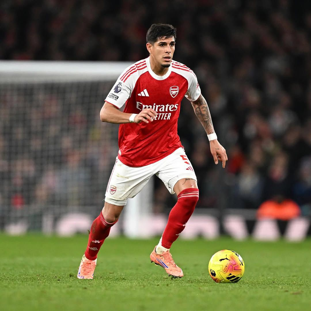 Piero Hincapié: intensidad y crecimiento en Arsenal F.C.