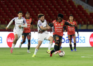 Deportivo Cuenca y Leones FC empatan en el Alejandro Serrano Aguilar