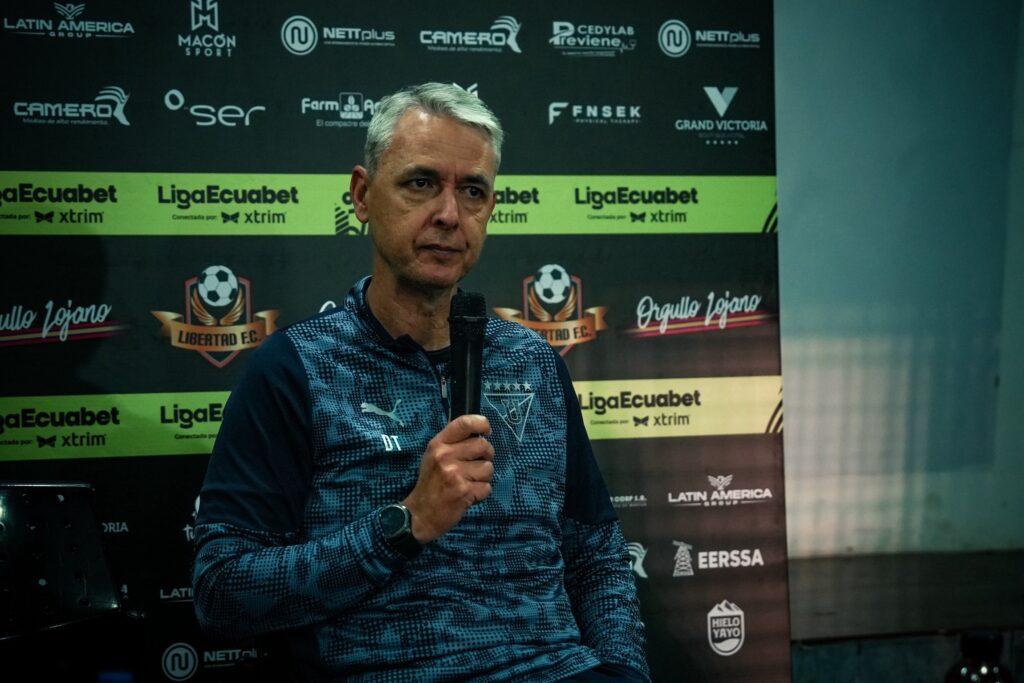 Tiago Nunes: “El hincha está enojado y no está contento con el entrenador”