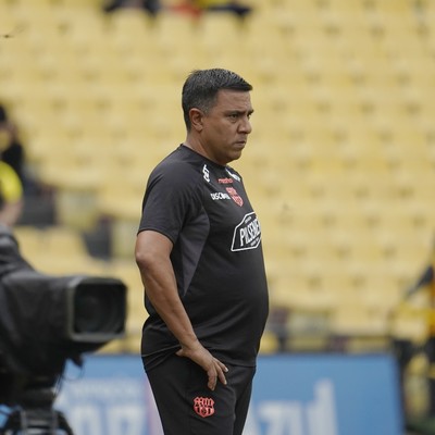 César Farías, director técnico de Barcelona Sporting Club, habló en rueda de prensa donde se refirió a la situación actual del equipo, el rendimiento del plantel, los partidos disputados recientemente y el próximo compromiso