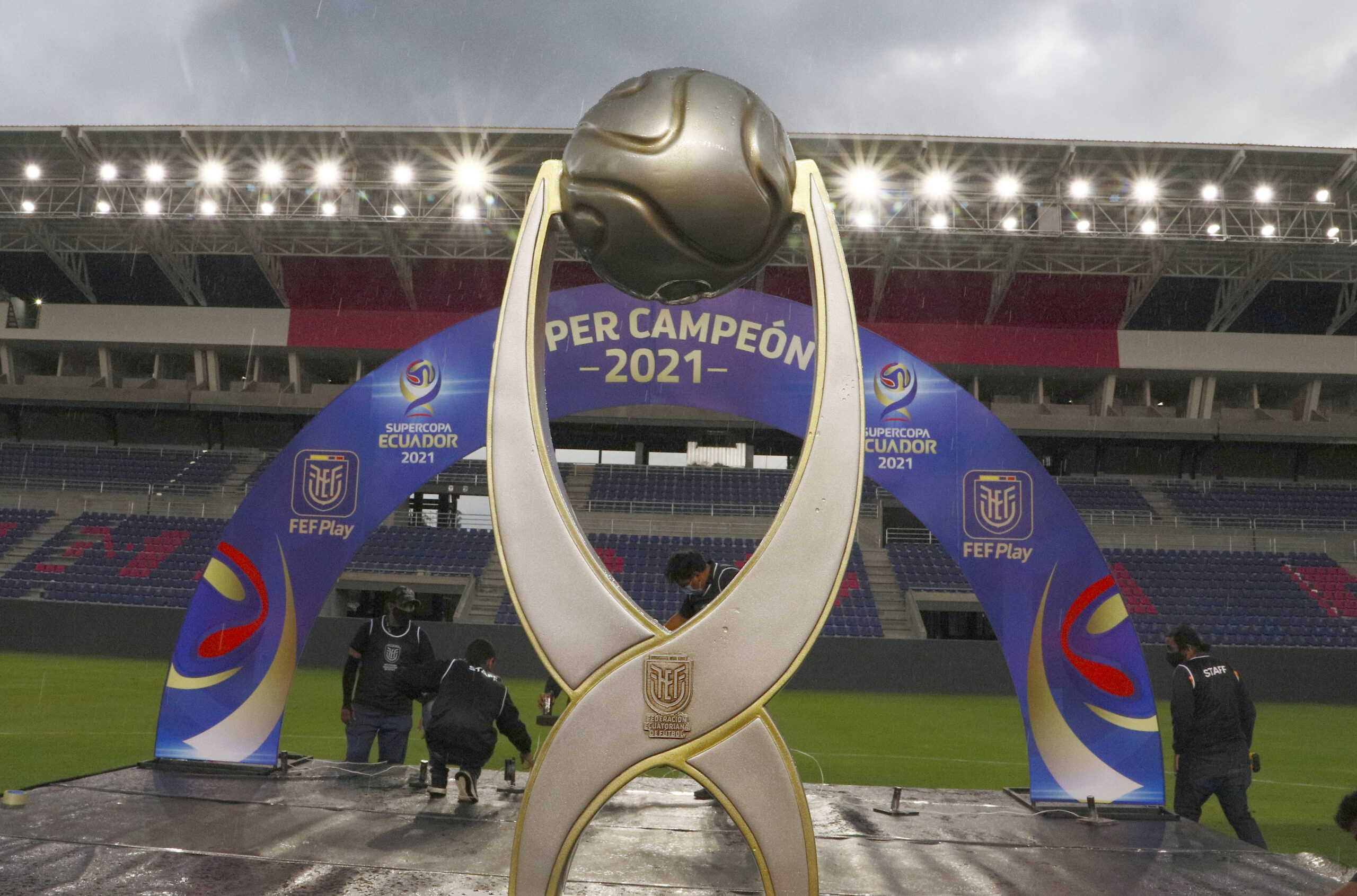 Independiente del Valle y Universidad Católica disputarán la Supercopa Ecuador 2026