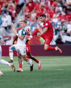 Canadá y Bosnia reparten puntos en su debut mundialista