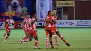 Técnico Universitario sorprendió y venció a Barcelona en Ambato