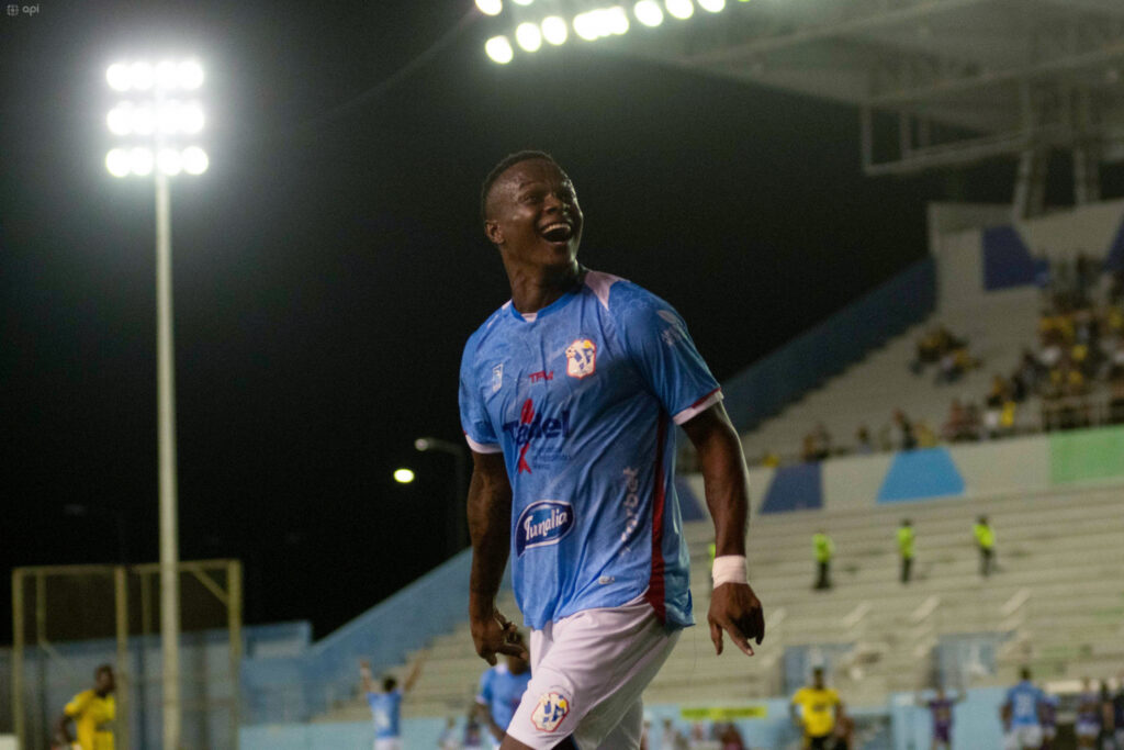 Manta FC da el golpe ante Barcelona y consigue una victoria clave en la LigaPro