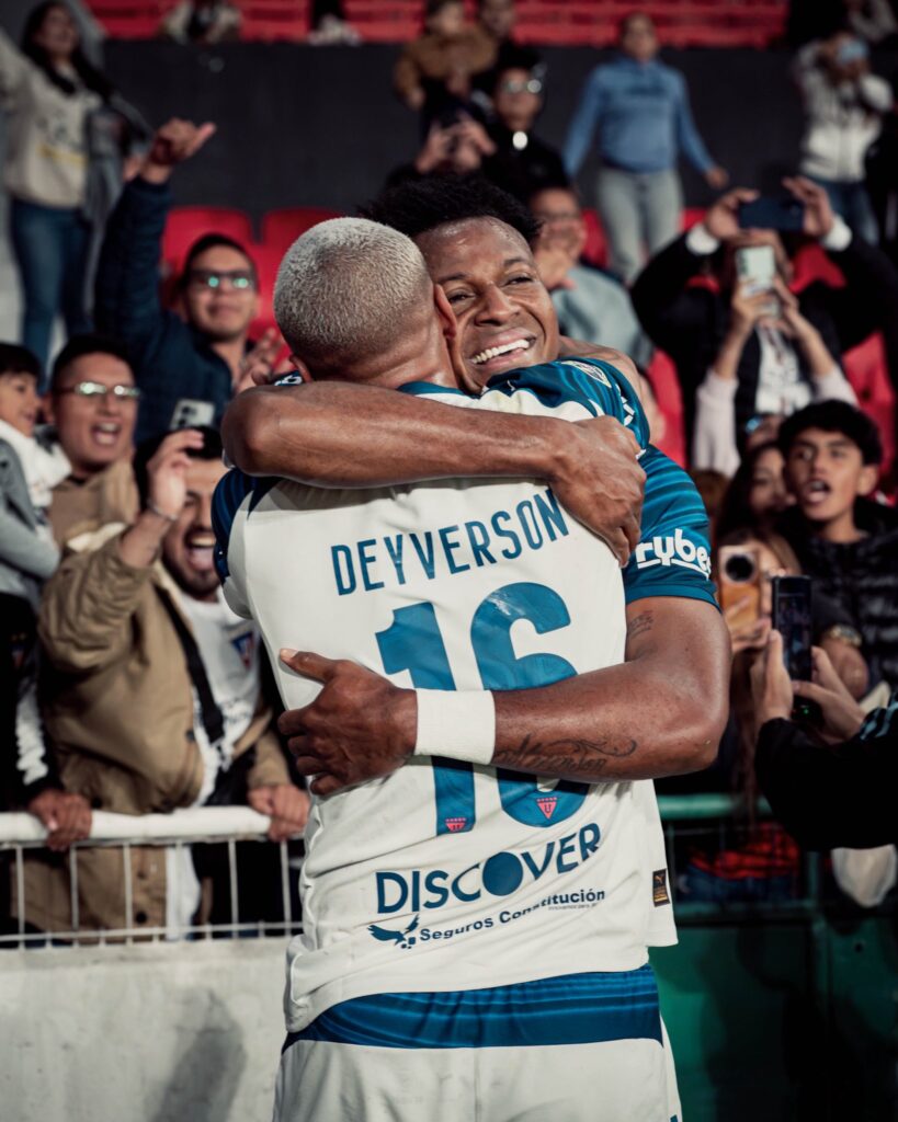 FIFA levantó las sanciones contra Liga Deportiva Universitaria