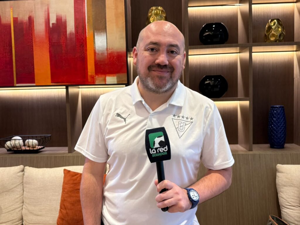 Eduardo Álvarez, finalista a Ejecutivo de Fútbol en los Premios Confut Sudamericana 2026