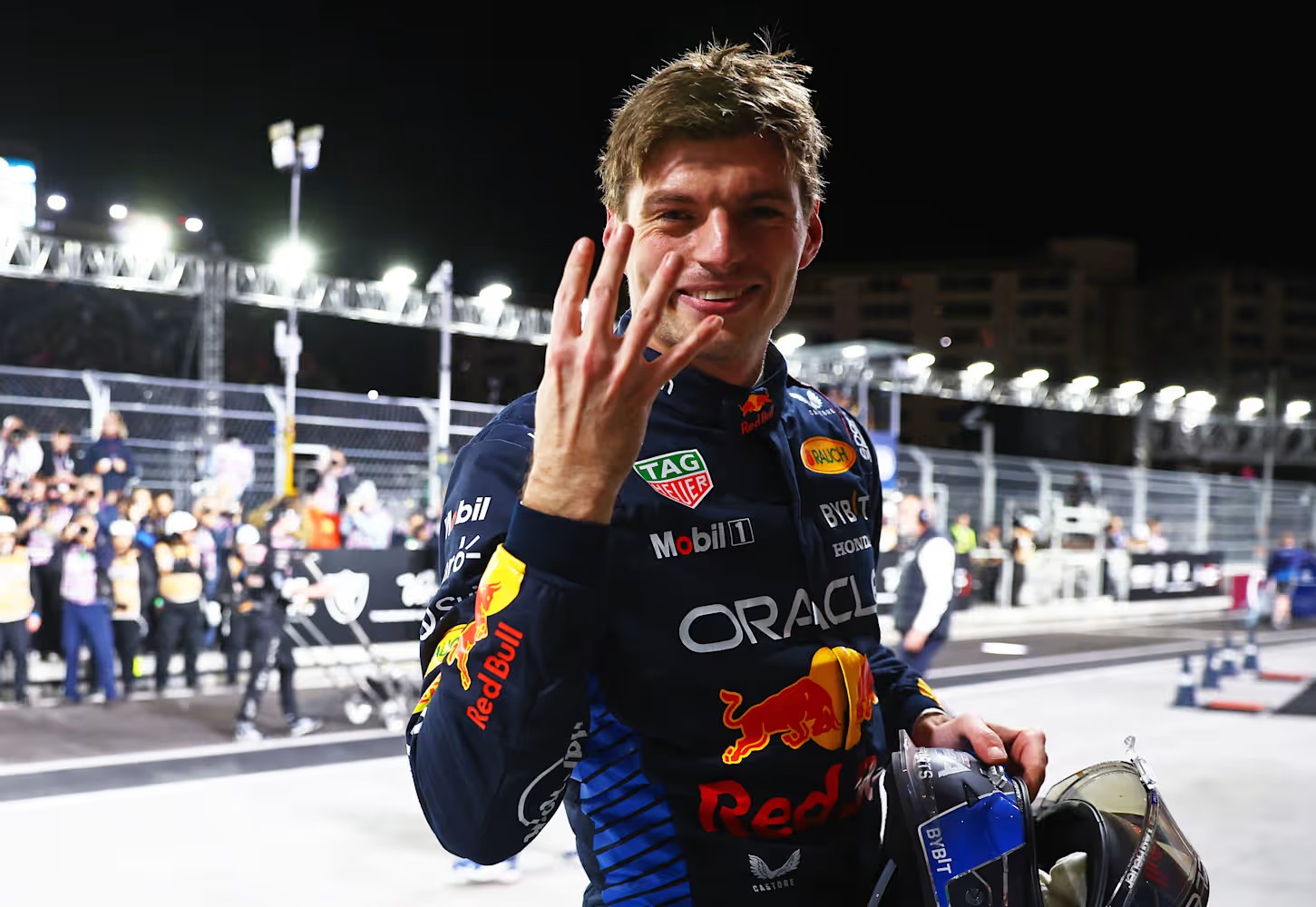 Max Verstappen renueva con Red Bull hasta 2030