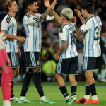 Argentina goleó a Bolivia mientras espera a Messi