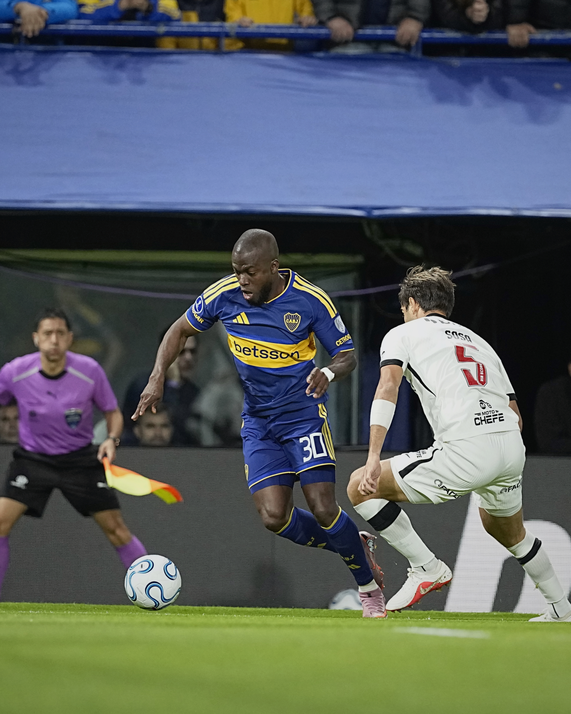 Con Enner como titular, Boca Juniors perdió ante Vasco Da Gama