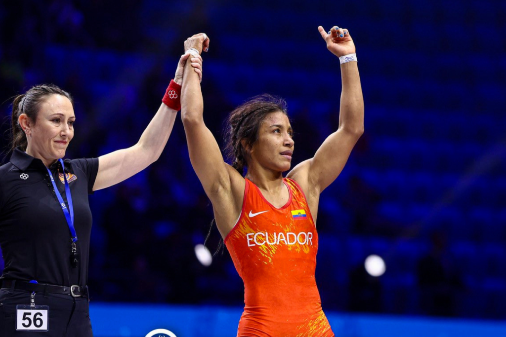 Lucía Yépez se destacó en el Mundial de Lucha